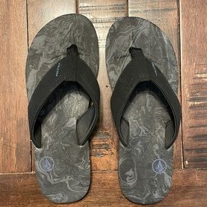 Brand new, no tags. Volcom men’s flip-flops.
